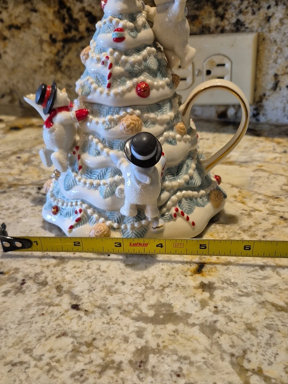 Lenox Christmas Tree With Snowmen Tea Pot. Vintage Piece.(#3030E)